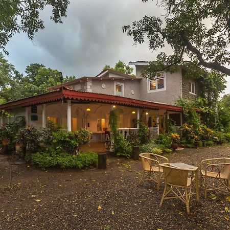 Saffronstays Firdaus Baug Khamshet Extérieur photo